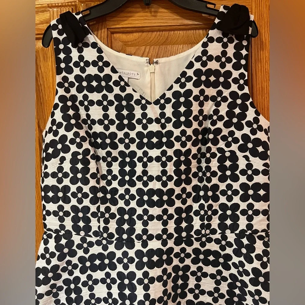 RSVP by Talbots Navy Blue & White Jacquard Daisy-Print Fit‎ & Flare Dress Size 8